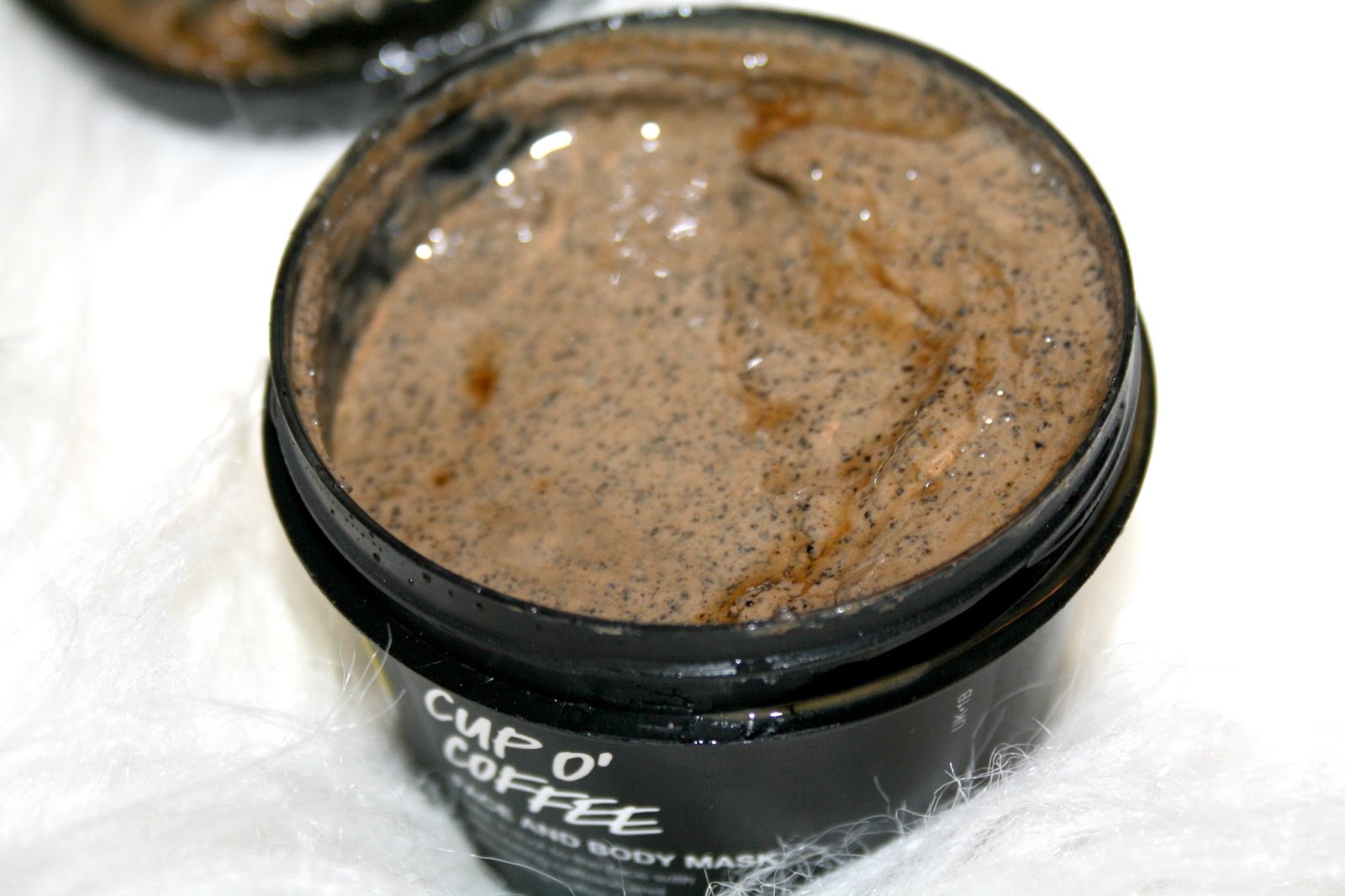 LUSH Cup O' Coffee Face & Body Mask LUSH Cup O' Coffee Face & Body Mask